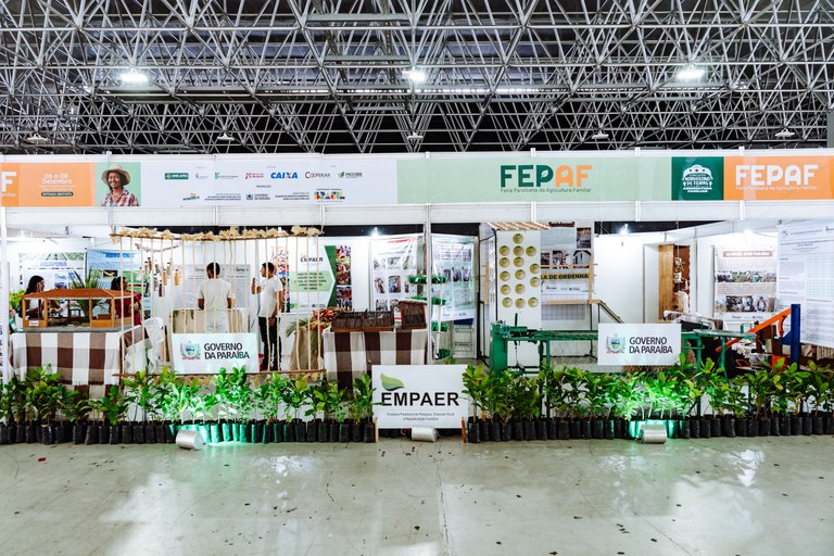 FOTO DO STAND DA EMPAER.jpeg