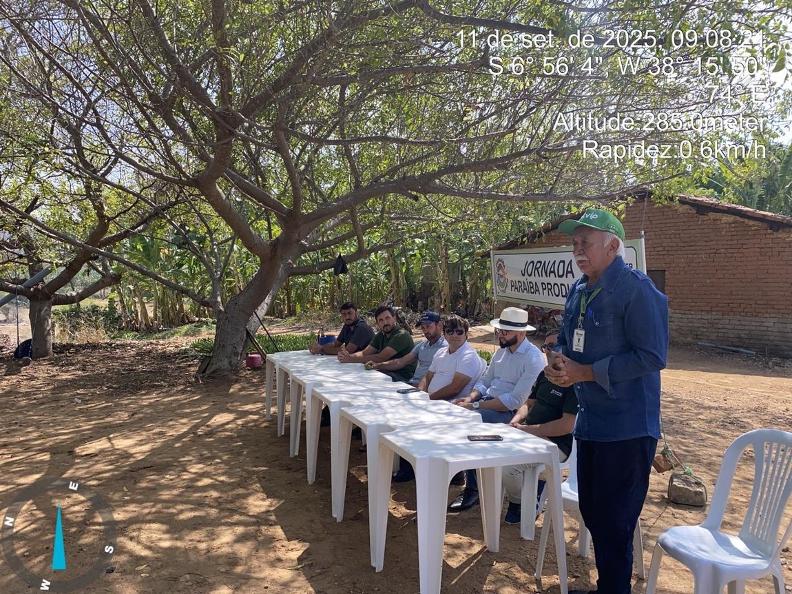 Empaer realiza Dia de Campo em Nazarezinho  para discute produção de banana